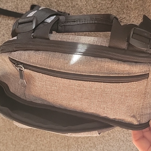 Orben Backpack - Picture 5 of 6